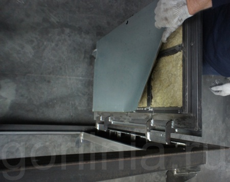 Напольный люк Стелс-У 900х1800п уголок утепленный образец